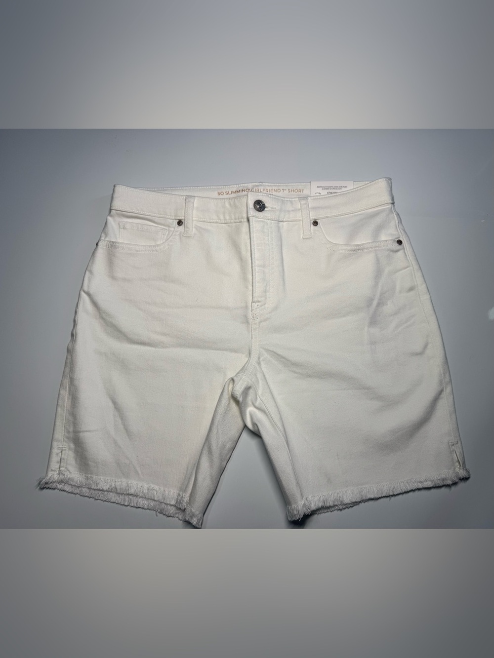 Chico's GIRLFRIEND SO SLIMMING DENIM SHORT Size 1 Medium 8 White Jean NWT $70